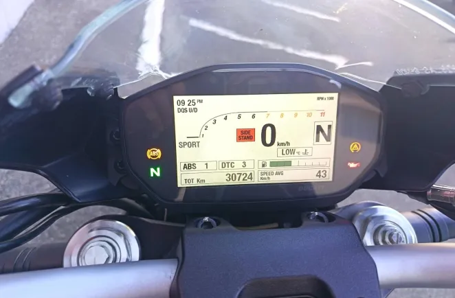 DUCATI 821 Stealth ABS REV30000 OK GTIE 1 AN