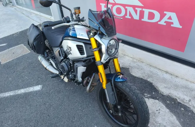 CF MOTO MT 650