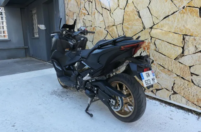 YAMAHA 560 Tech Max TMAX