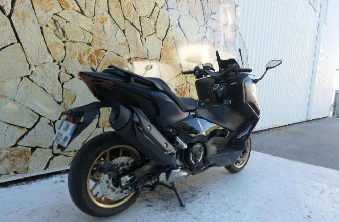 YAMAHA 560 Tech Max TMAX