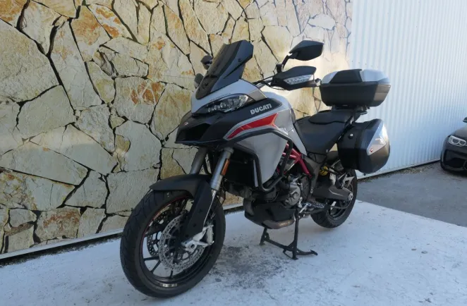 DUCATI V2S + Options ( V2 S )