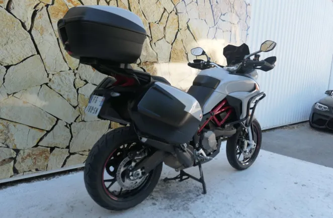 DUCATI V2S + Options ( V2 S )