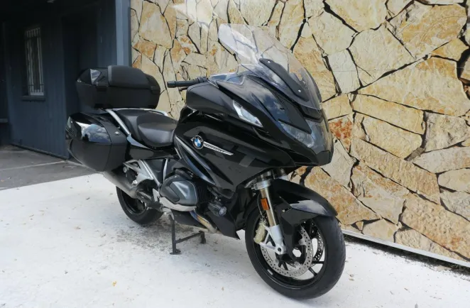 BMW 1250 RT Style Triple Black Finition Pro + Radio + Options ( R1250RT )