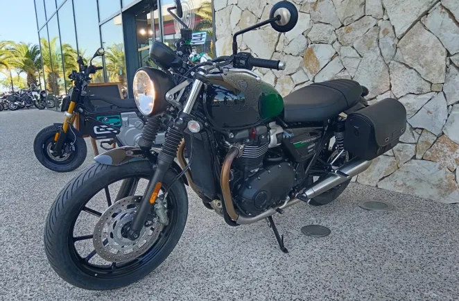 TRIUMPH 900 Green Stealth Edition