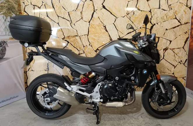 BMW F 900 R