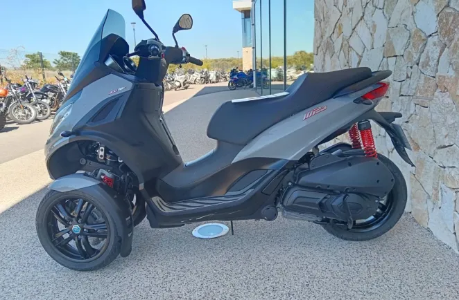 PIAGGIO 300 HPE