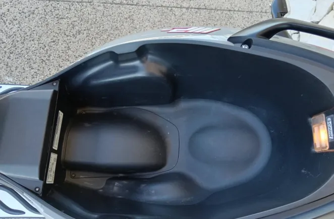 PIAGGIO 300 HPE