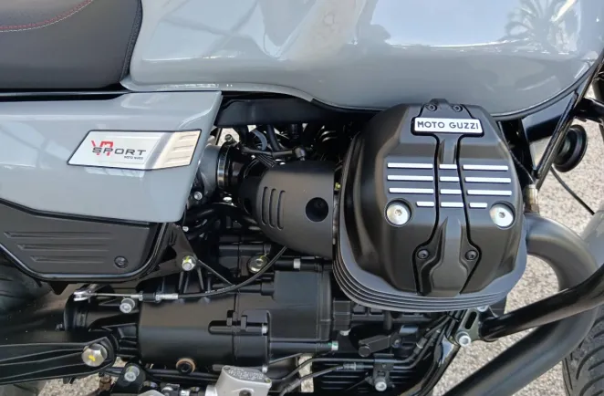 MOTO-GUZZI 850 Sport Euro 5+