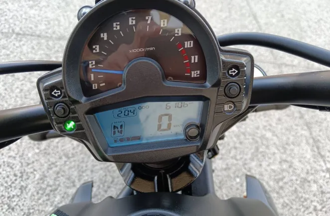 KAWASAKI S 650 2024
