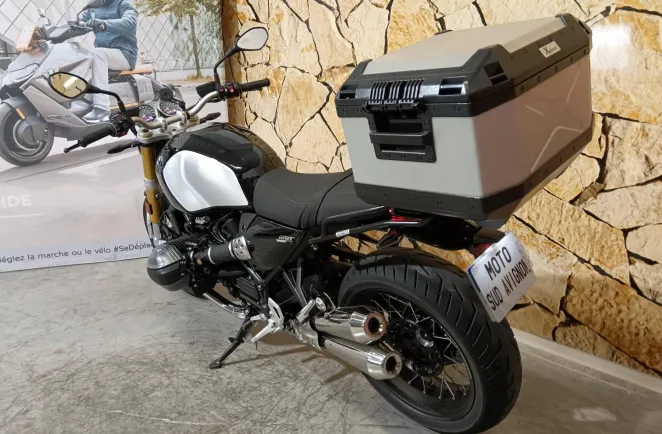 BMW 12 NINET KR1 - 0N01