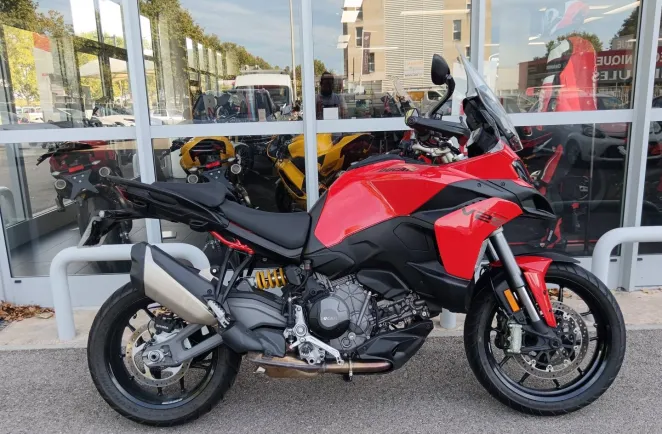 DUCATI V2 S 890