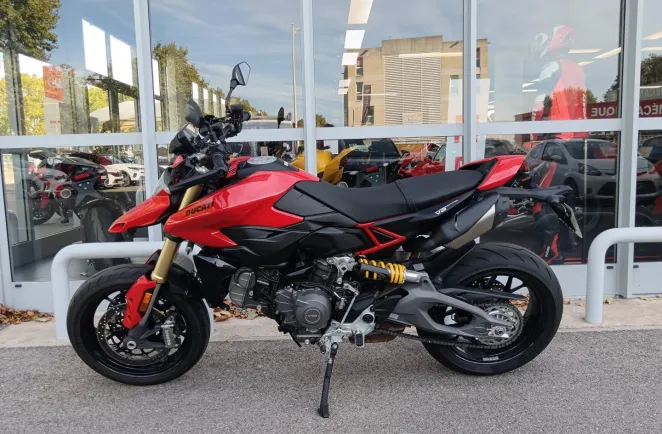 DUCATI V2