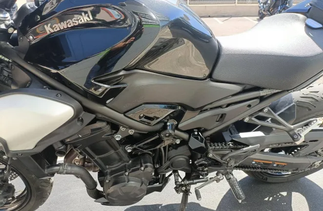 KAWASAKI 900 125 CH 2025 1ER MAIN A SAISIR (Z900)