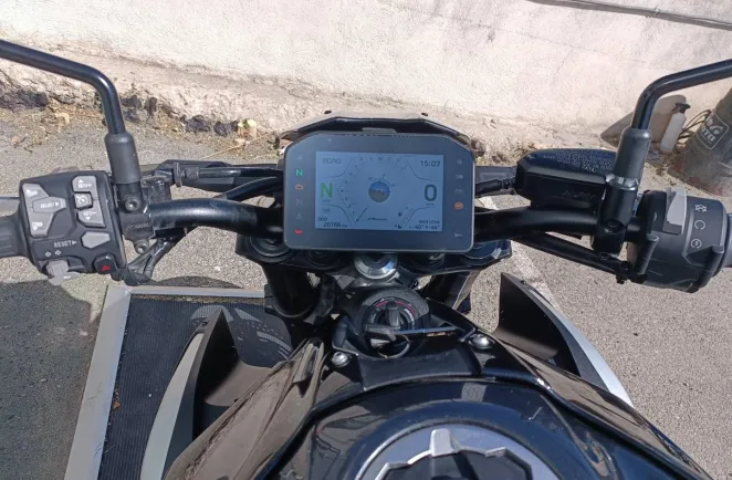KAWASAKI 900 125 CH 2025 1ER MAIN A SAISIR (Z900)