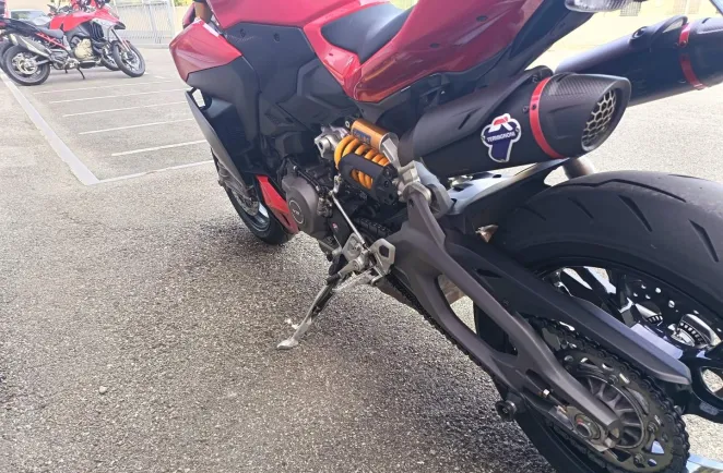 DUCATI V2 S 1ERE MAIN SILENCIEUX TERMIGNONI