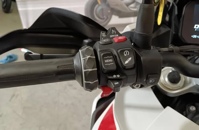 BMW S 1000 XR