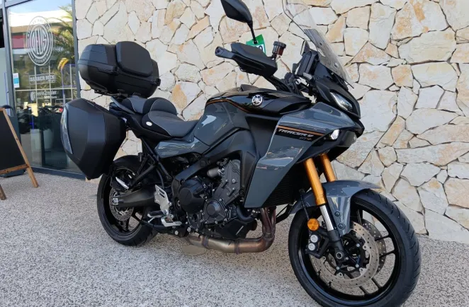 YAMAHA 9 900 GT +