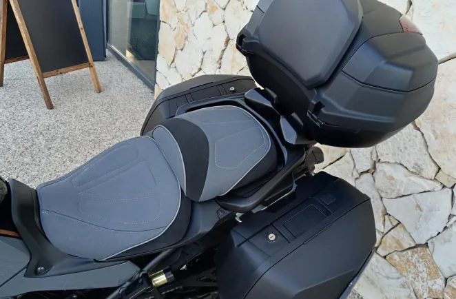 YAMAHA 9 900 GT +