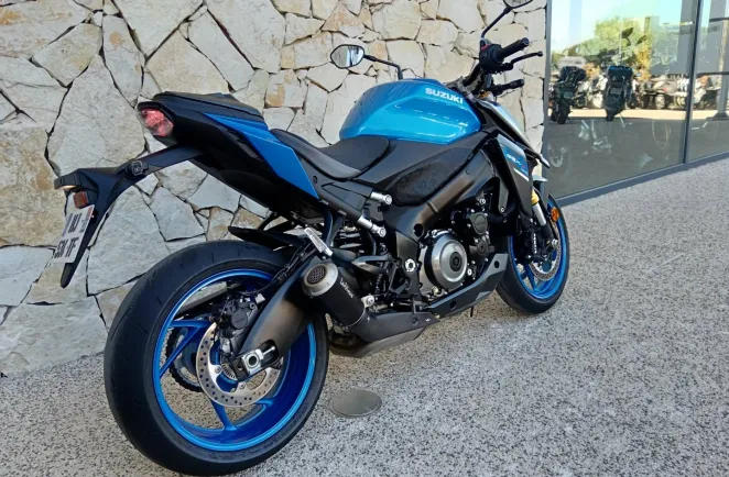 SUZUKI 1000 2026 + options. (GSXS)