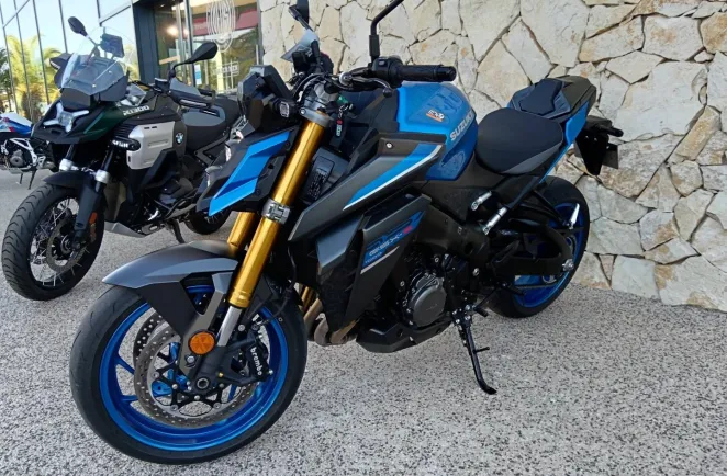SUZUKI 1000 2026 + options. (GSXS)