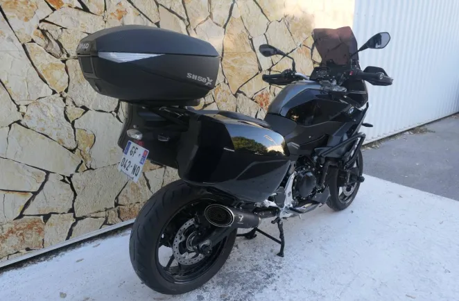BMW 900 XR A2 Style Triple Black Finition Pro + Options ( F900XR )