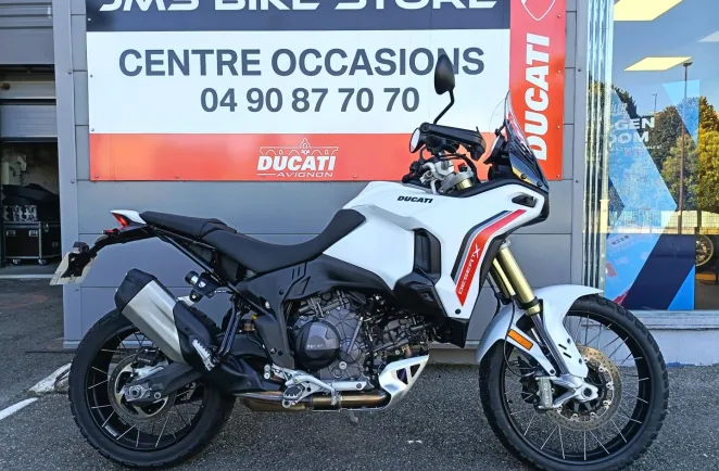 DUCATI V2 1ERE MAIN / GTIE 07/08/2030