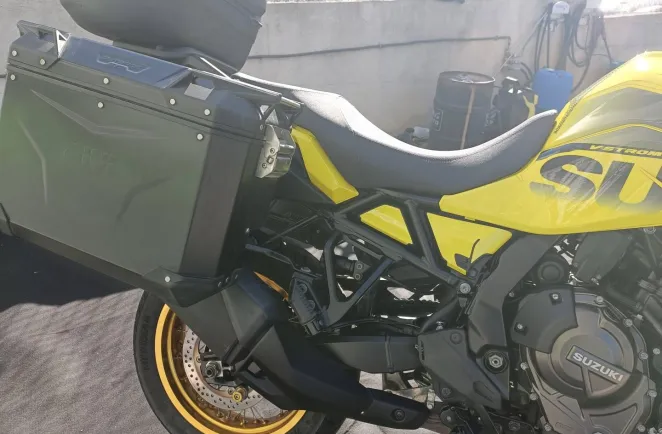 SUZUKI 800 DE PACK TOURER