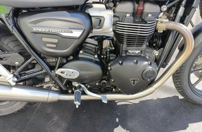 TRIUMPH 900 BRIDER A2 PNEUS NEUF REVISEE