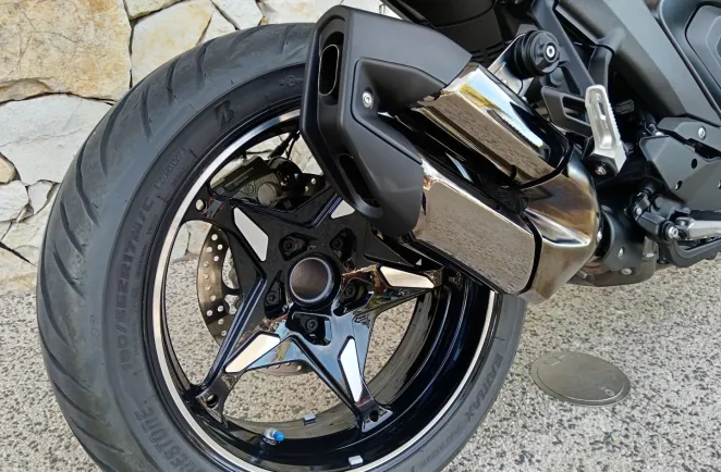 BMW 1300 R FULL PACK ET 719