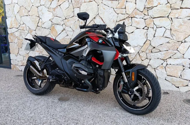 BMW 1300 R FULL PACK ET 719