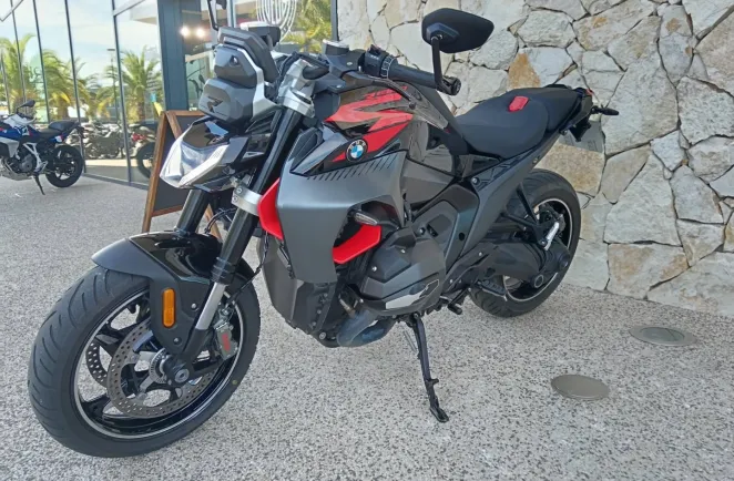 BMW 1300 R FULL PACK ET 719
