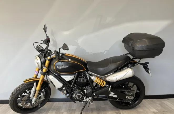 DUCATI 1100