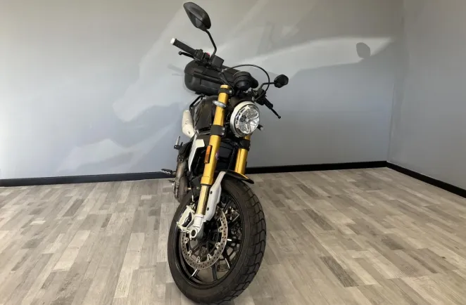 DUCATI 1100