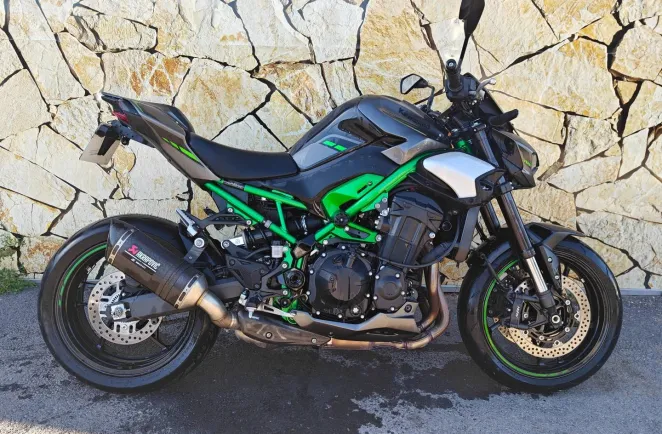 KAWASAKI 900 (Z900)