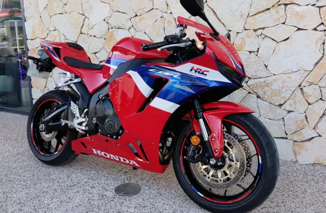 HONDA 600 RR + options  cbr600rr