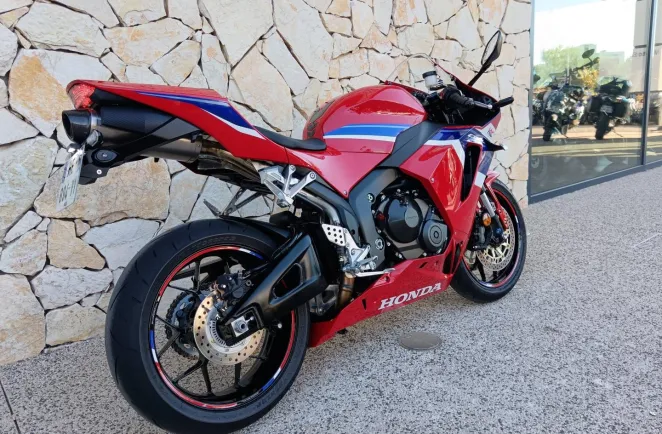 HONDA 600 RR + options  cbr600rr