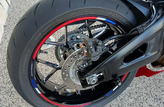 HONDA 600 RR + options  cbr600rr