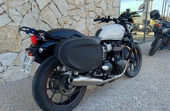 TRIUMPH 900 ABS beaucoup options