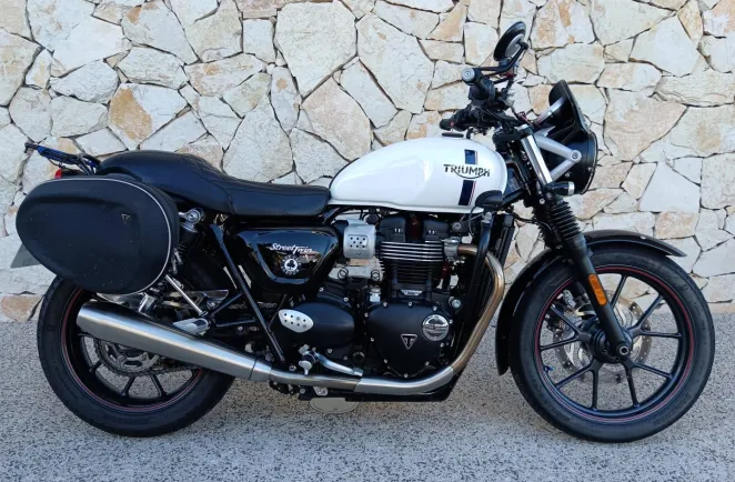 TRIUMPH 900 ABS beaucoup options