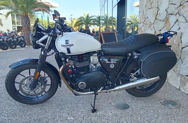 TRIUMPH 900 ABS beaucoup options
