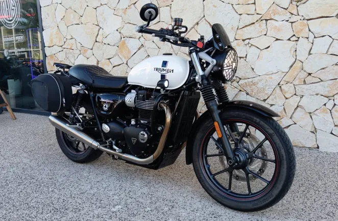 TRIUMPH 900 ABS beaucoup options