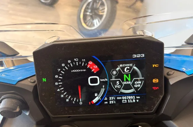 SUZUKI 1000 2024