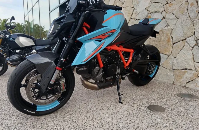 KTM 1390 R MODELE UNIQUE. + OPTIONS
