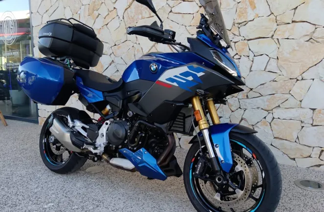 BMW 900 XR