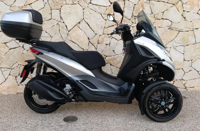 PIAGGIO MP3 300 HPE ABS ASR + option