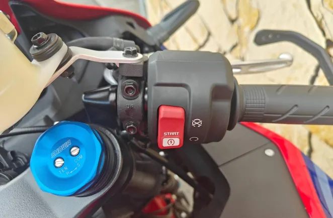 HONDA CBR 600 RR