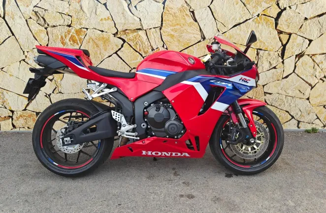 HONDA CBR 600 RR