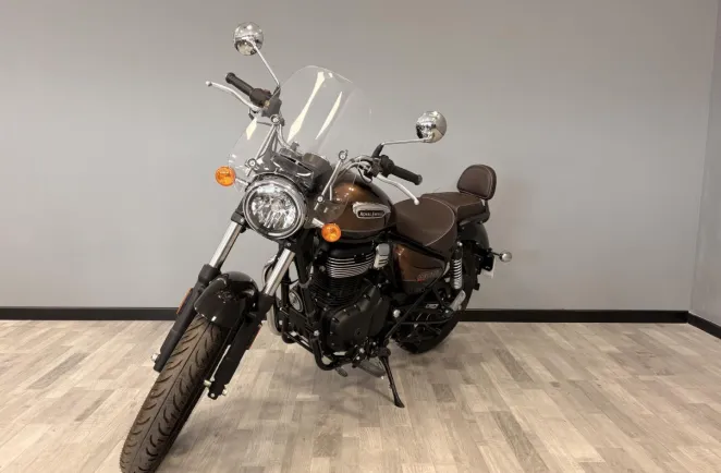 ROYAL ENFIELD Meteor 350 Supernova