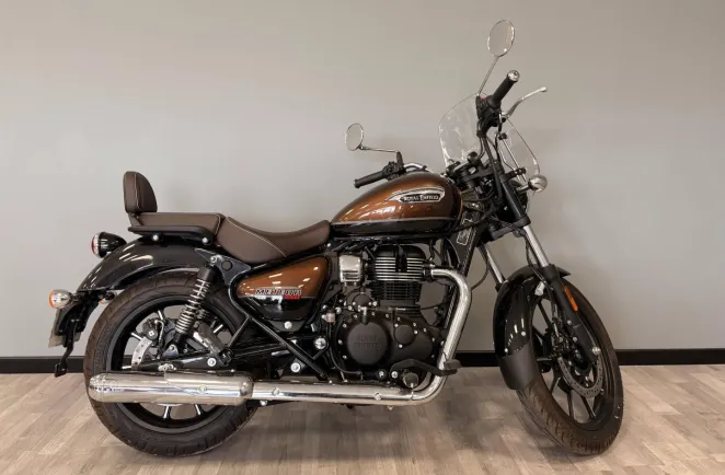 ROYAL ENFIELD Meteor 350 Supernova
