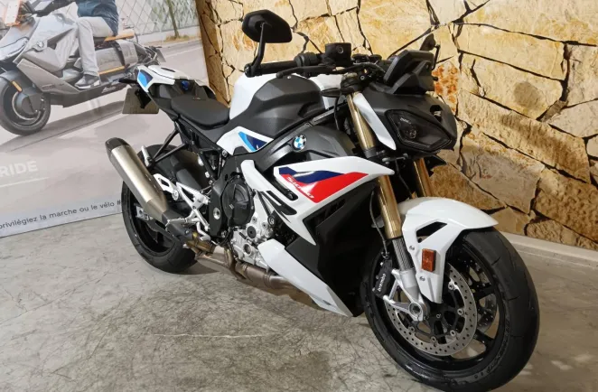 BMW 1000 R 2025